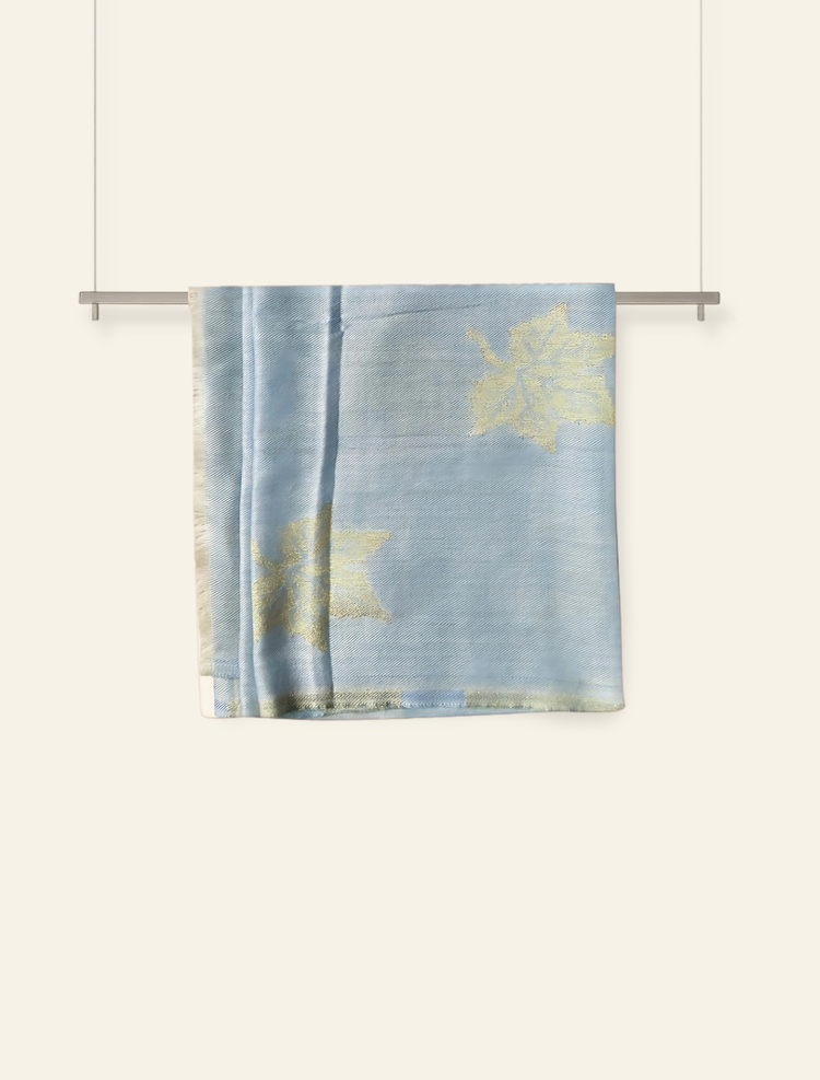 Sky Blue Elegant Cashmere Scarf